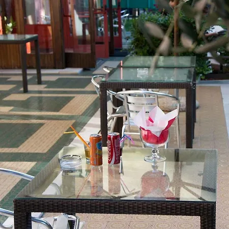 Plaza غرادو
