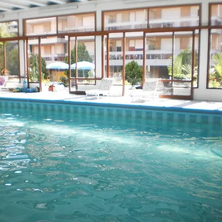 Otel Plaza 3*